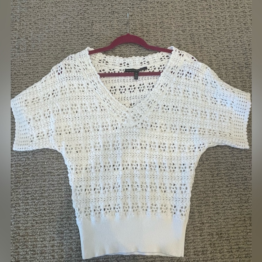 Whitehouse Blackmarket crochet white never worn xs shirt